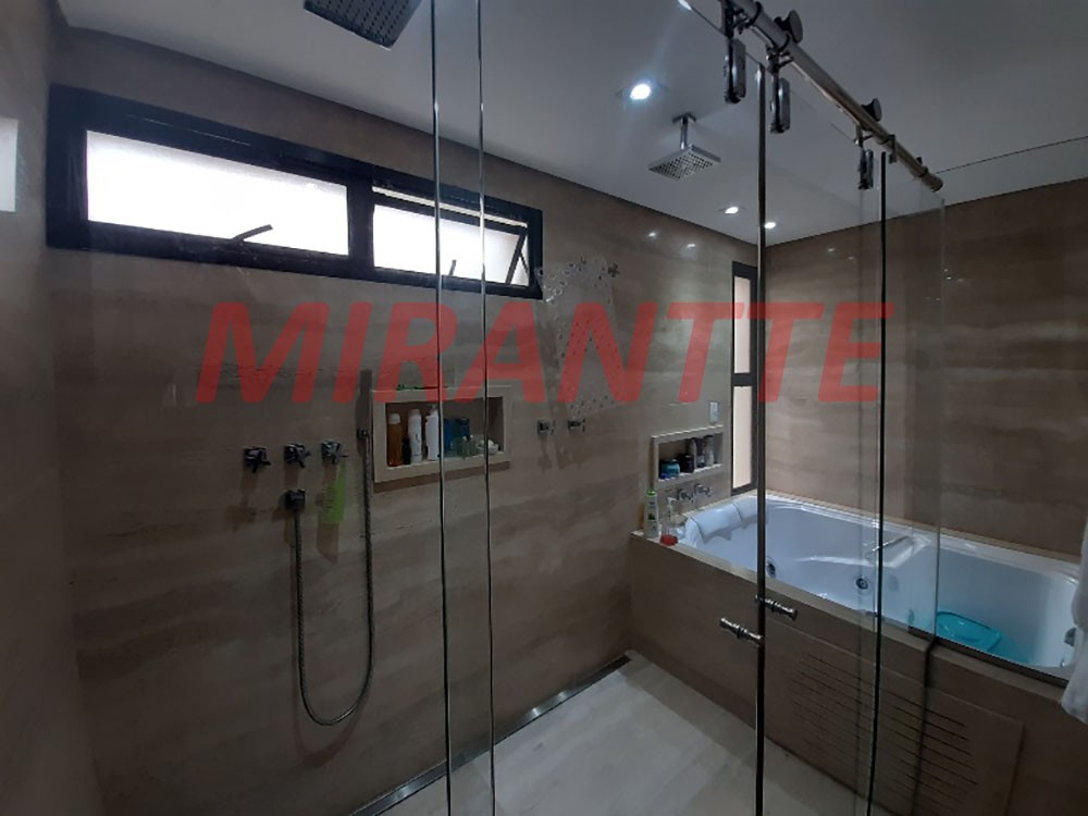 Apartamento de 220m² com 3 quartos em Santana