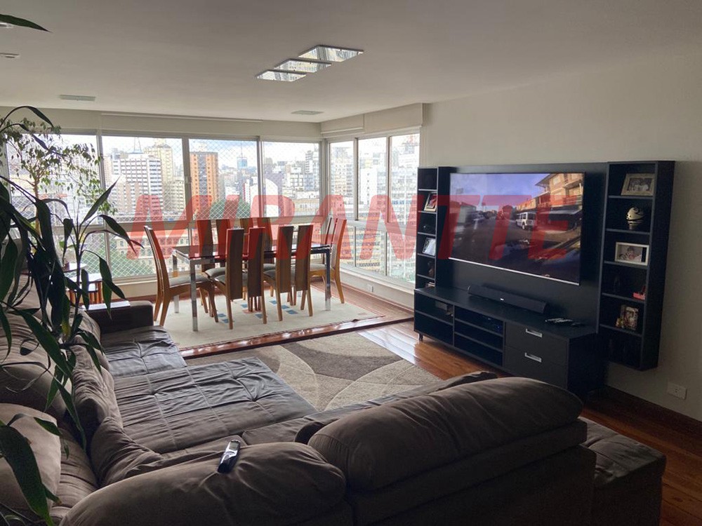 Apartamento de 130m² com 3 quartos em Jardim Paulista