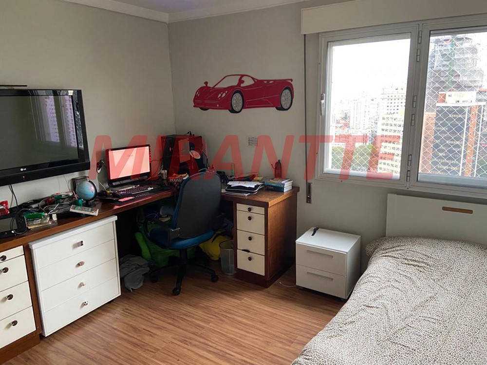 Apartamento de 130m² com 3 quartos em Jardim Paulista