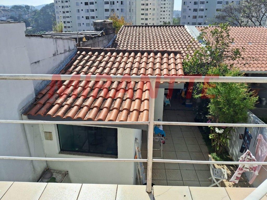 Sobrado de 180m² com 3 quartos em Vila Irmaos Arnoni
