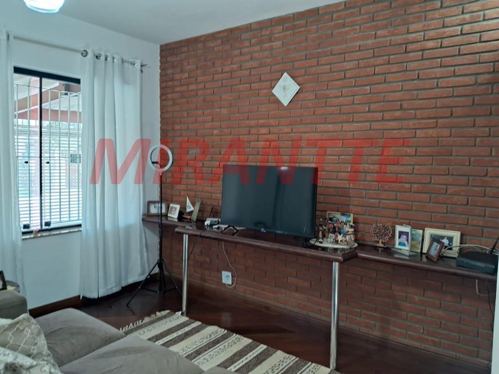 Sobrado de 180m² com 3 quartos em Vila Irmaos Arnoni