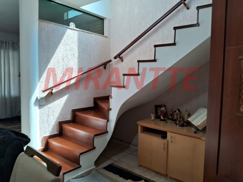 Sobrado de 180m² com 3 quartos em Vila Irmaos Arnoni