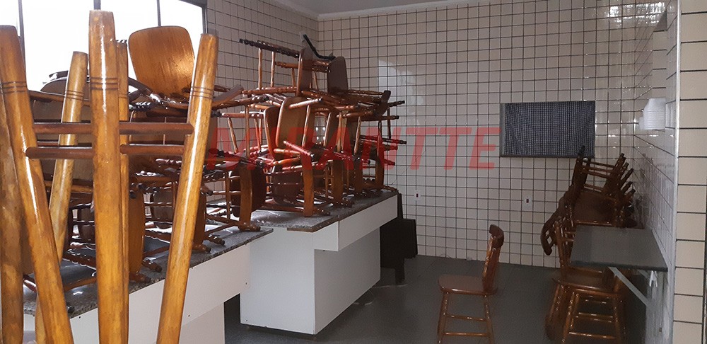 Comercial de 300m² em Casa Verde