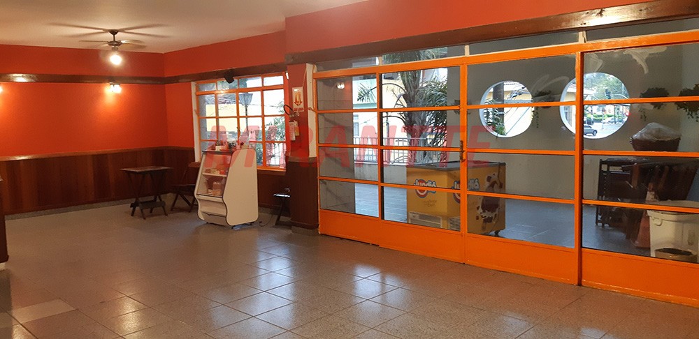 Comercial de 300m² em Casa Verde