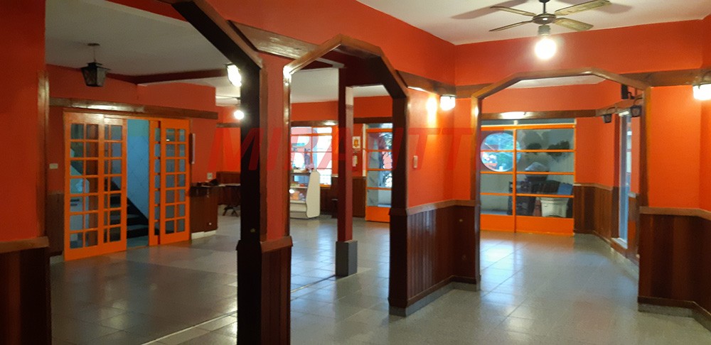 Comercial de 300m² em Casa Verde