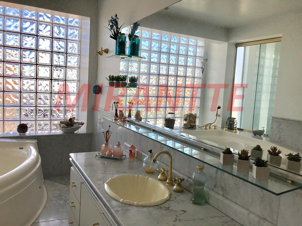 Casa terrea de 270m² com 4 quartos em Butantã