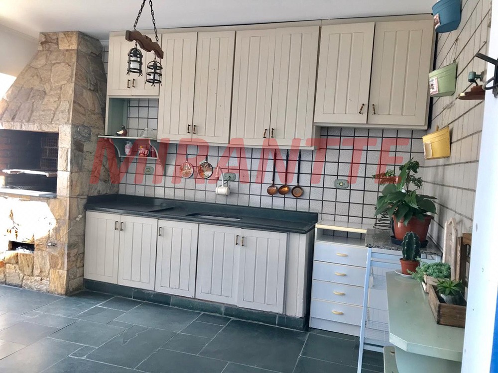 Casa terrea de 270m² com 4 quartos em Butantã