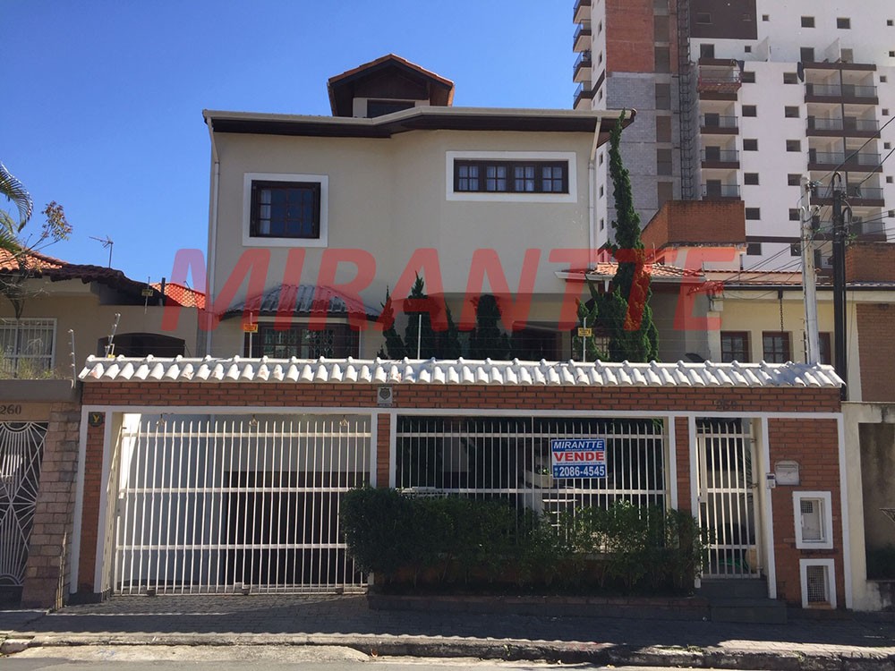Sobrado de 433m² com 4 quartos em Vila Galvão