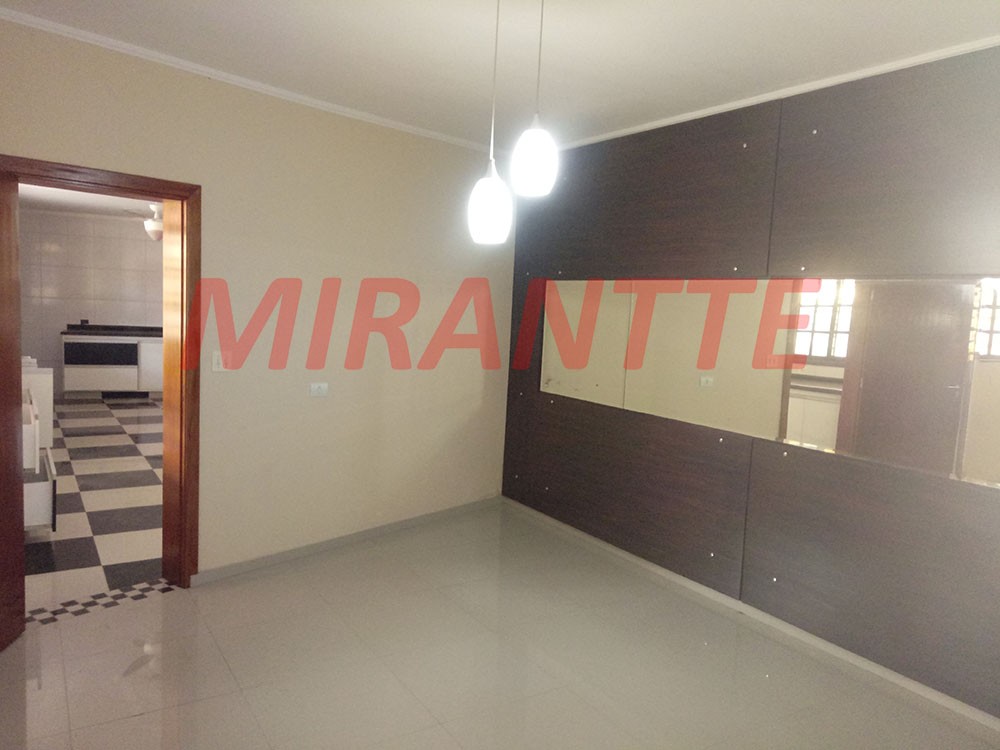 Sobrado de 450m² com 4 quartos em Vila Rosália