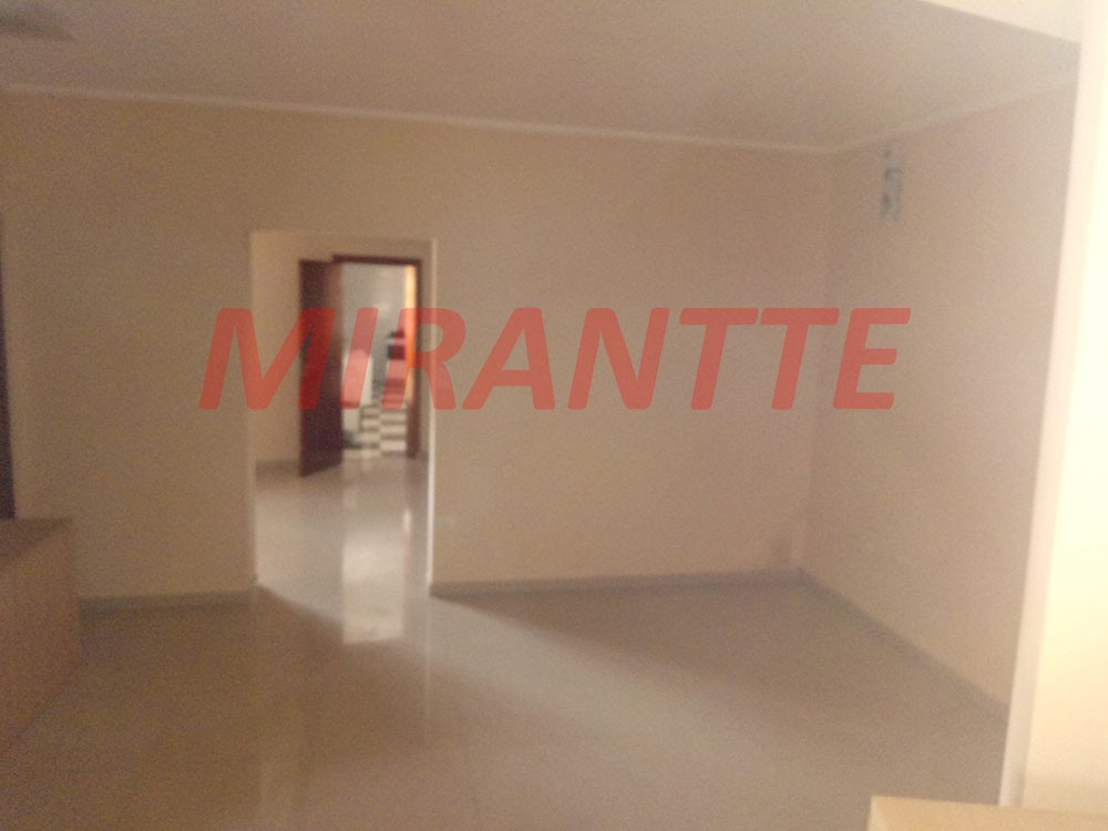 Sobrado de 450m² com 4 quartos em Vila Rosália