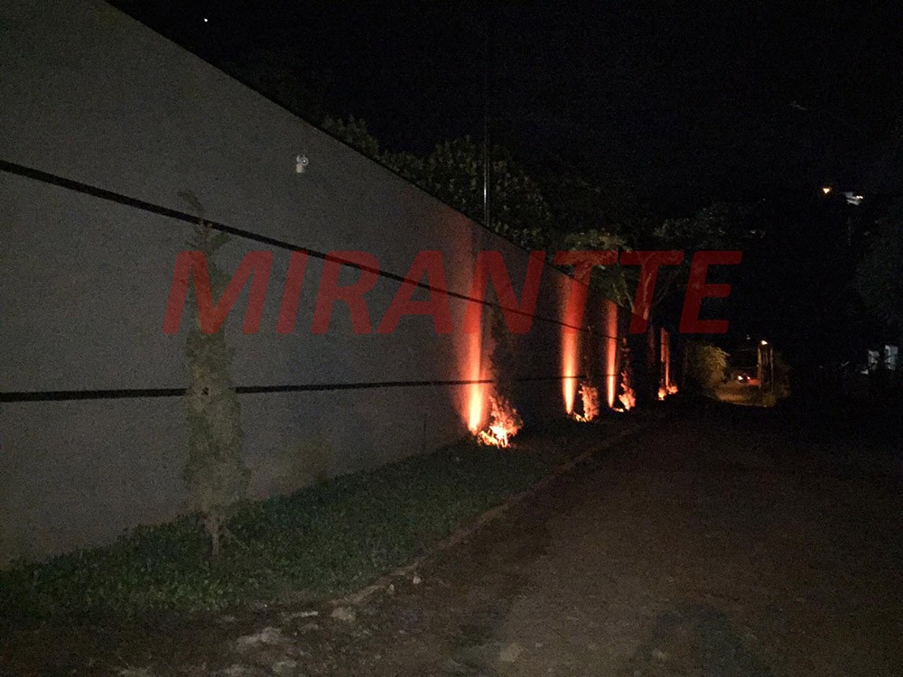 ChÁcara de 1200m² com 6 quartos em Jardim Estância Brasil