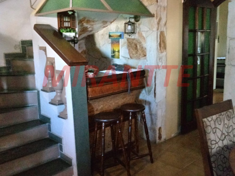 Sobrado de 250m² com 4 quartos em Mandaqui
