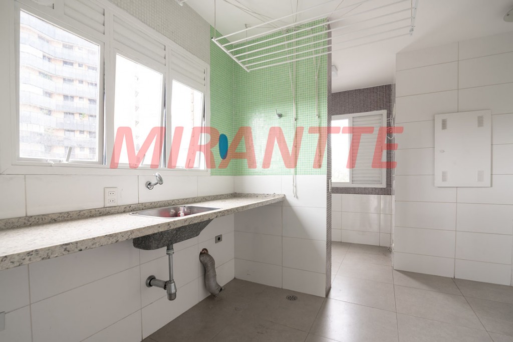 Apartamento de 260m² com 4 quartos em Vila Nova Conceição