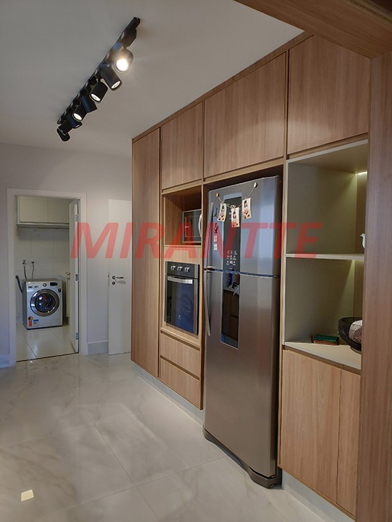Sobrado de 430m² com 3 quartos em Jardim Itatinga