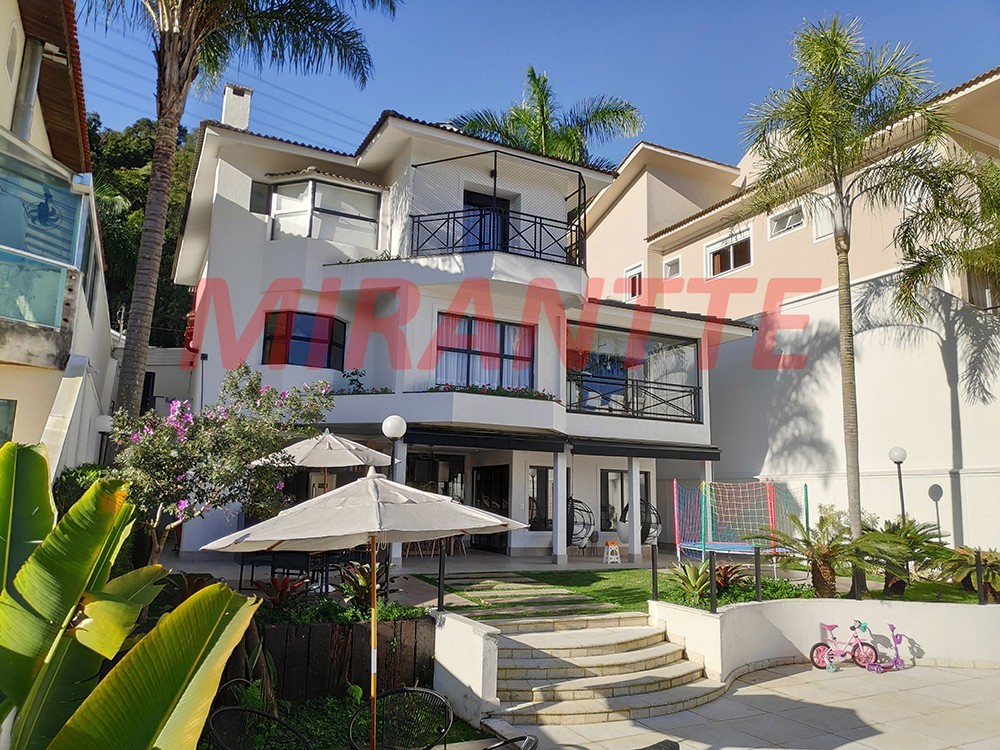 Sobrado de 430m² com 3 quartos em Jardim Itatinga