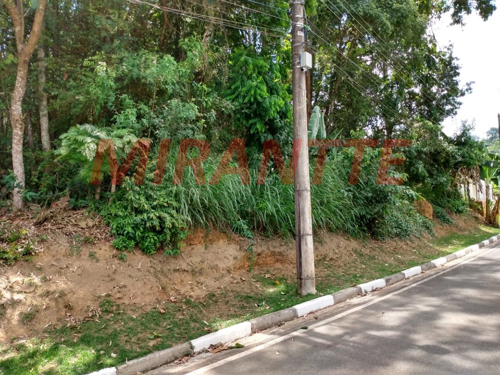 Terreno de 1185m² em Serra Da Cantareira