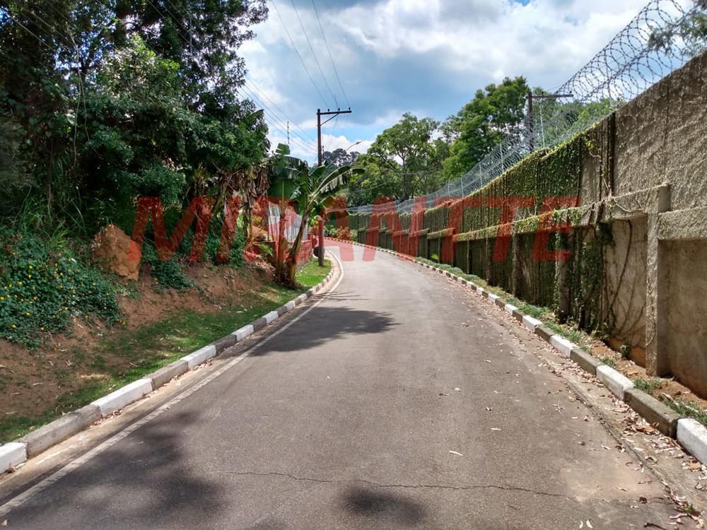 Terreno de 1185m² em Serra Da Cantareira