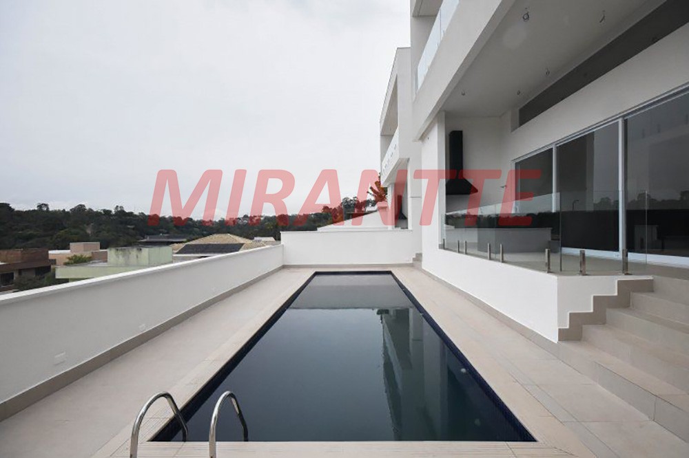 Sobrado de 406m² com 4 quartos em Alphaville