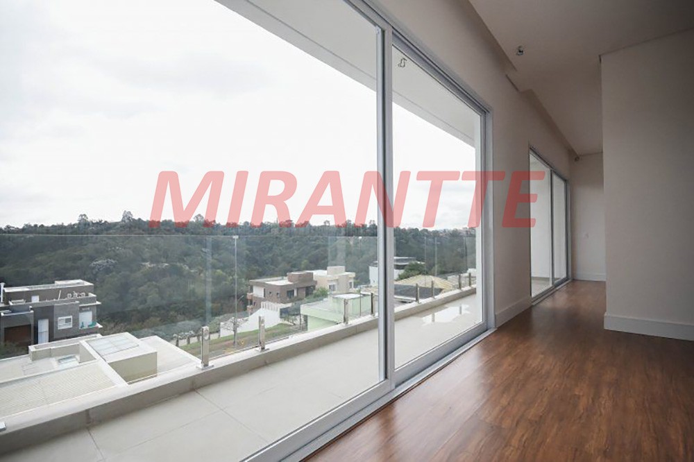Sobrado de 406m² com 4 quartos em Alphaville