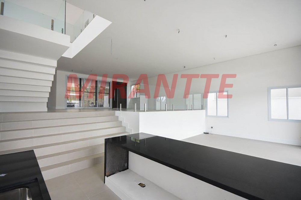 Sobrado de 406m² com 4 quartos em Alphaville