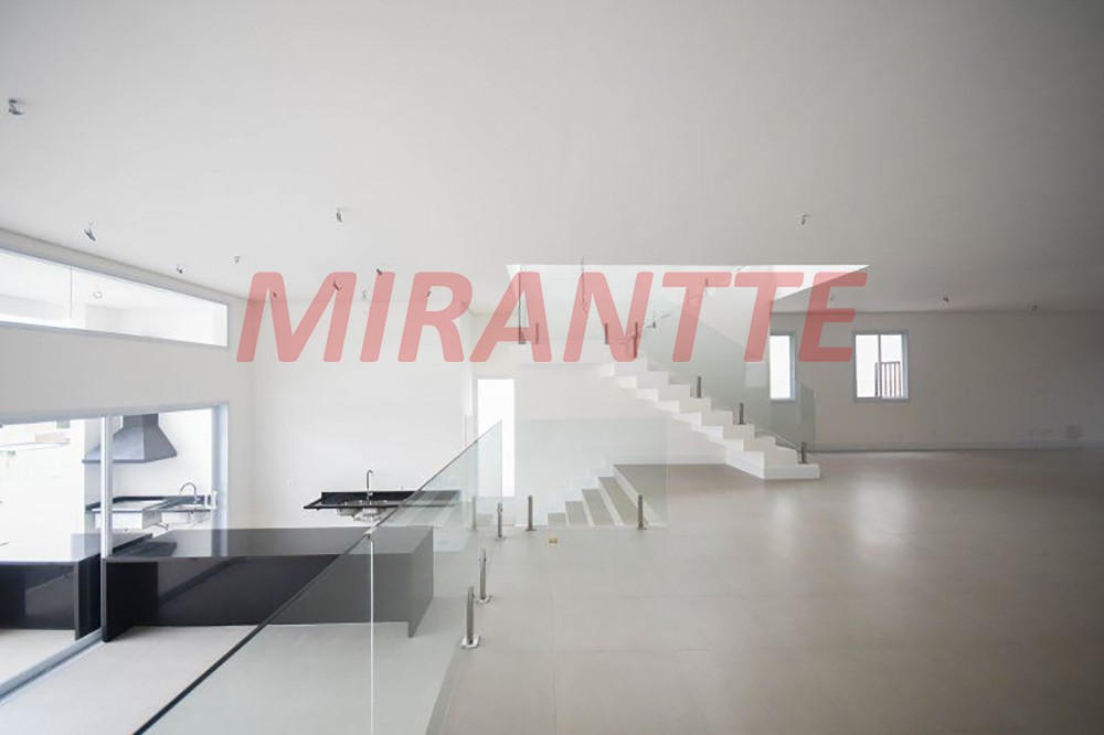 Sobrado de 406m² com 4 quartos em Alphaville