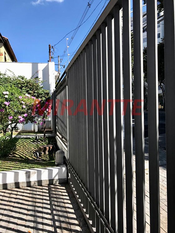 Sobrado de 242m² com 3 quartos em Tucuruvi