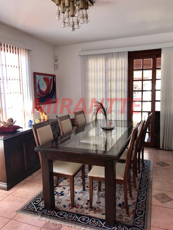 Sobrado de 242m² com 3 quartos em Tucuruvi
