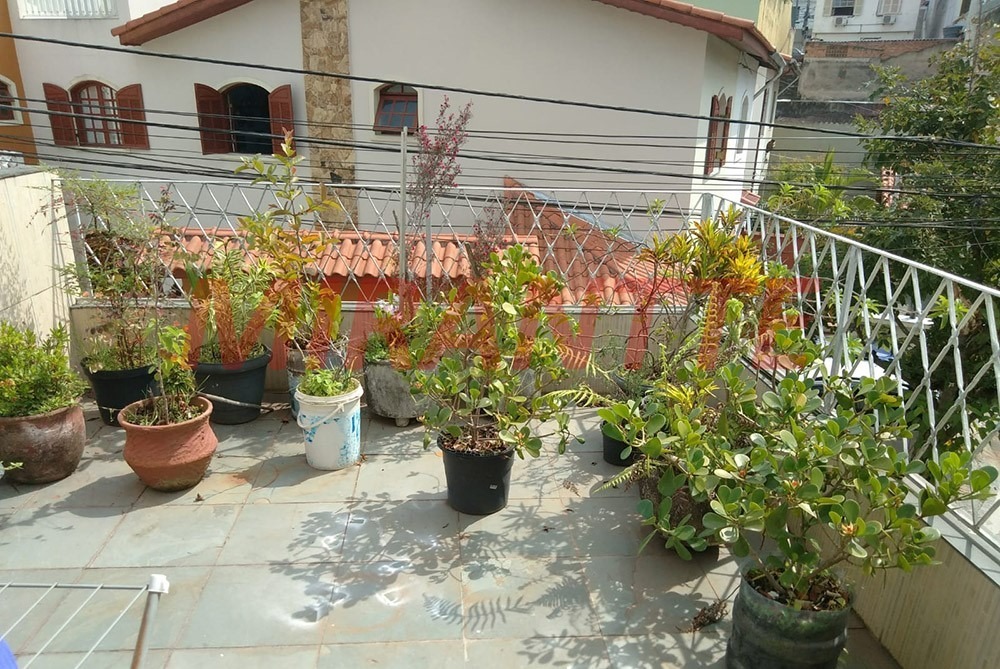 Sobrado de 125m² com 2 quartos em Água Fria