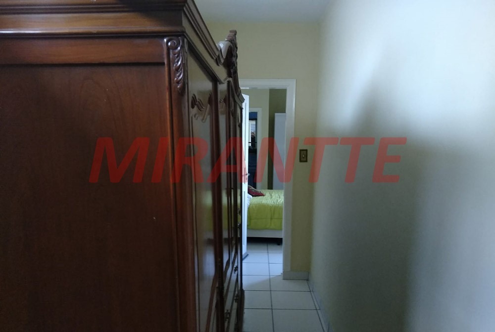 Sobrado de 125m² com 2 quartos em Água Fria