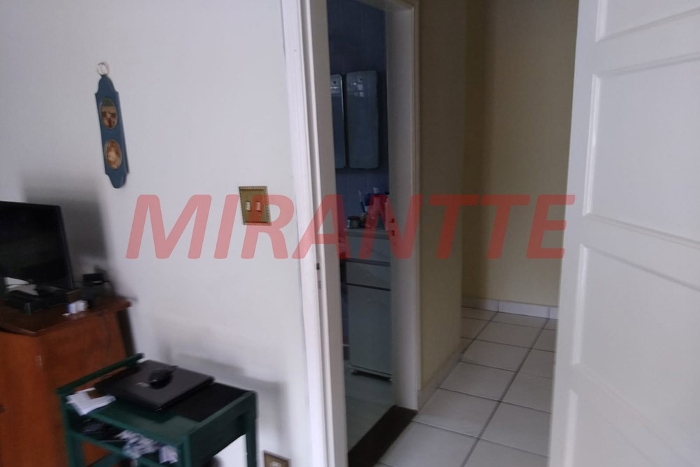 Sobrado de 125m² com 2 quartos em Água Fria