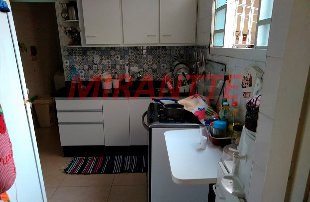 Sobrado de 125m² com 2 quartos em Água Fria