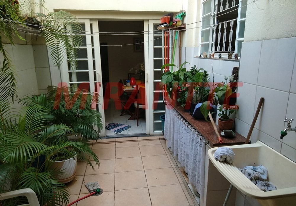 Sobrado de 125m² com 2 quartos em Água Fria