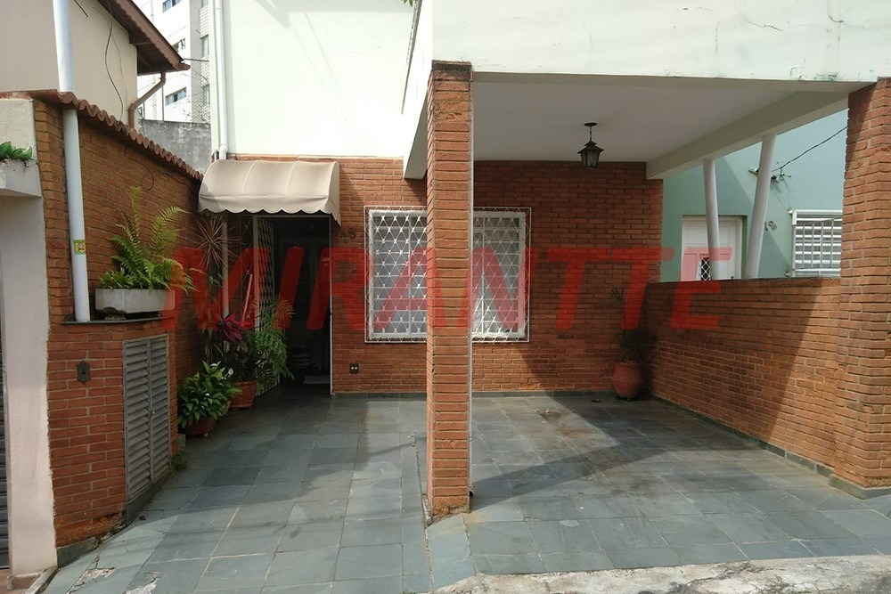 Sobrado de 125m² com 2 quartos em Água Fria