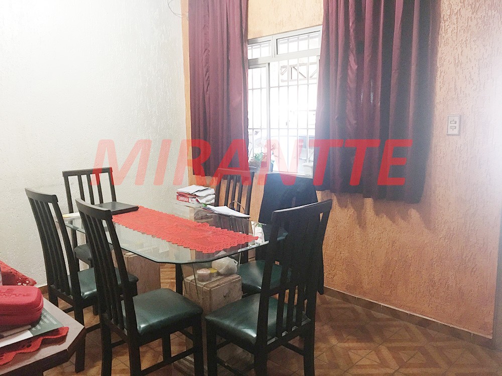 Sobrado de 200m² com 3 quartos em Parque Peruche