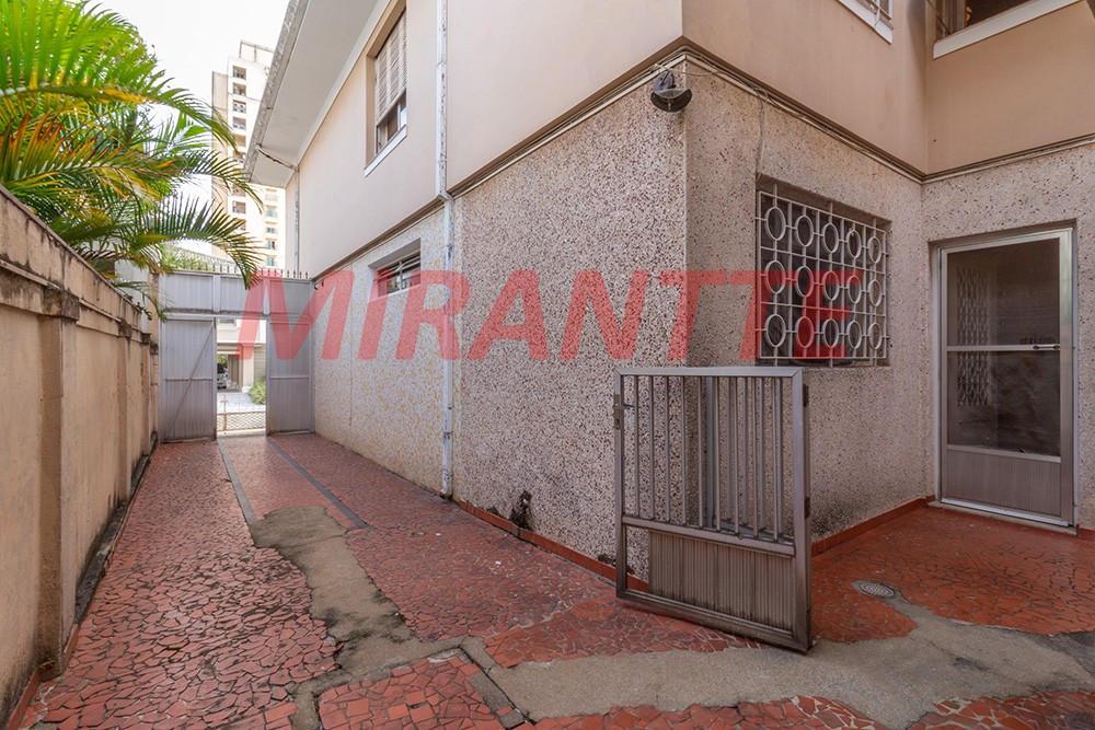 Sobrado de 180m² com 3 quartos em Santana