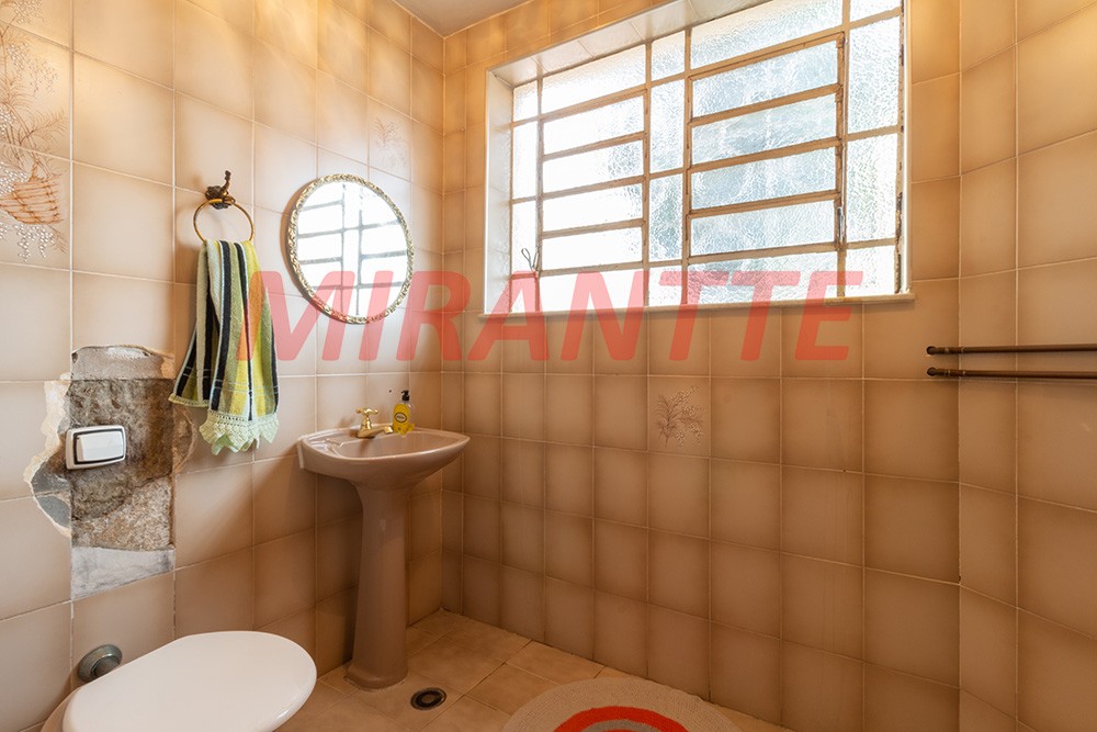 Sobrado de 180m² com 3 quartos em Santana