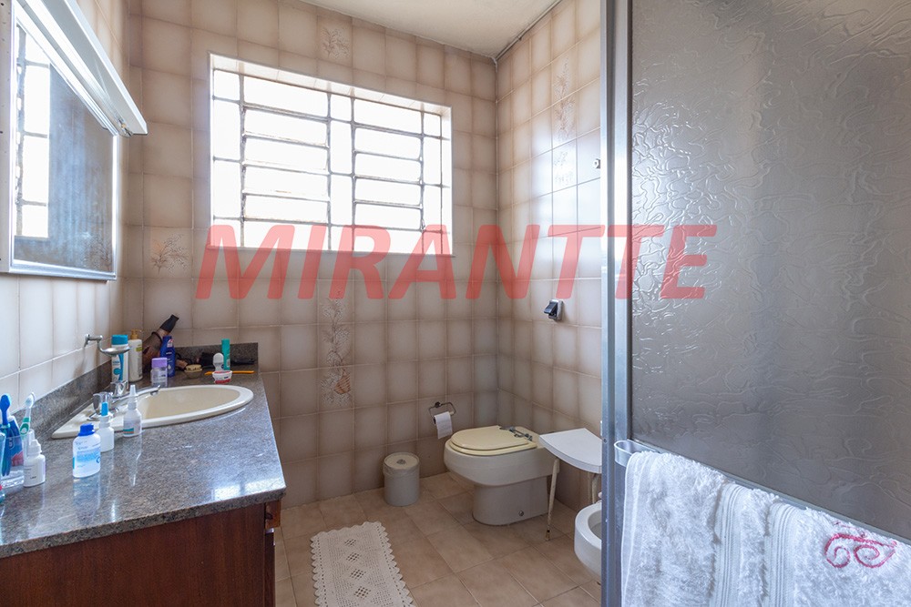 Sobrado de 180m² com 3 quartos em Santana