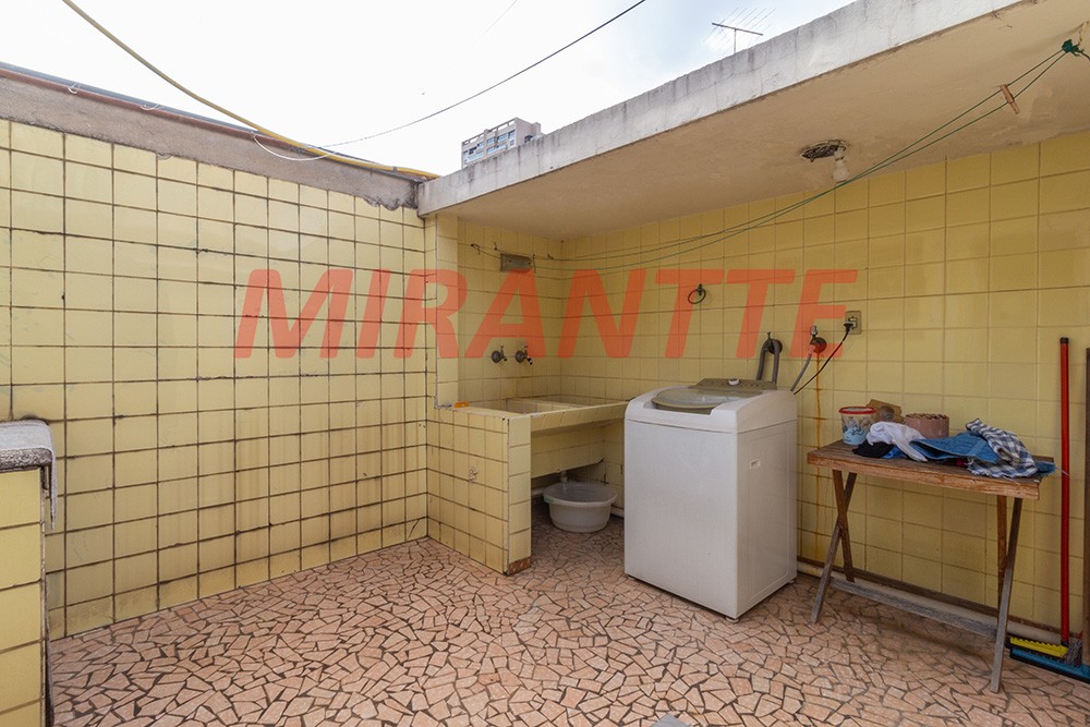Sobrado de 180m² com 3 quartos em Santana
