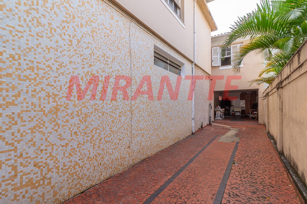Sobrado de 180m² com 3 quartos em Santana