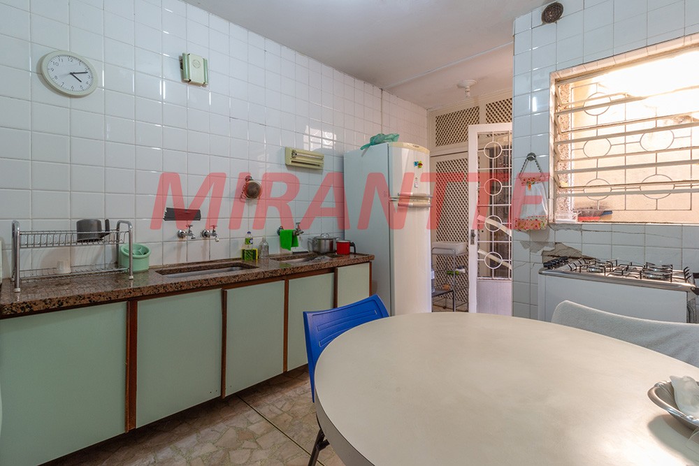Sobrado de 180m² com 3 quartos em Santana