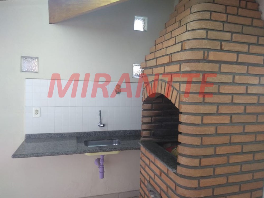 Sobrado de 185m² com 3 quartos em Vila Mazzei