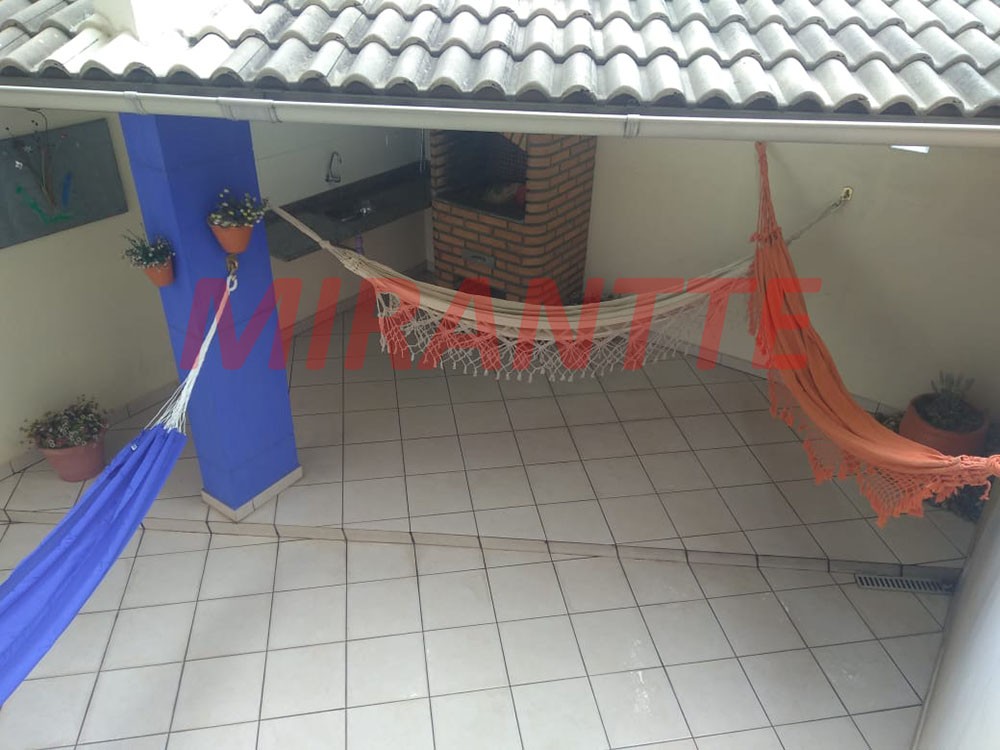 Sobrado de 185m² com 3 quartos em Vila Mazzei