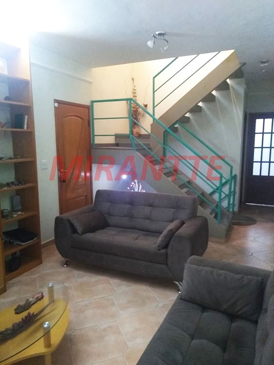 Sobrado de 185m² com 3 quartos em Vila Mazzei