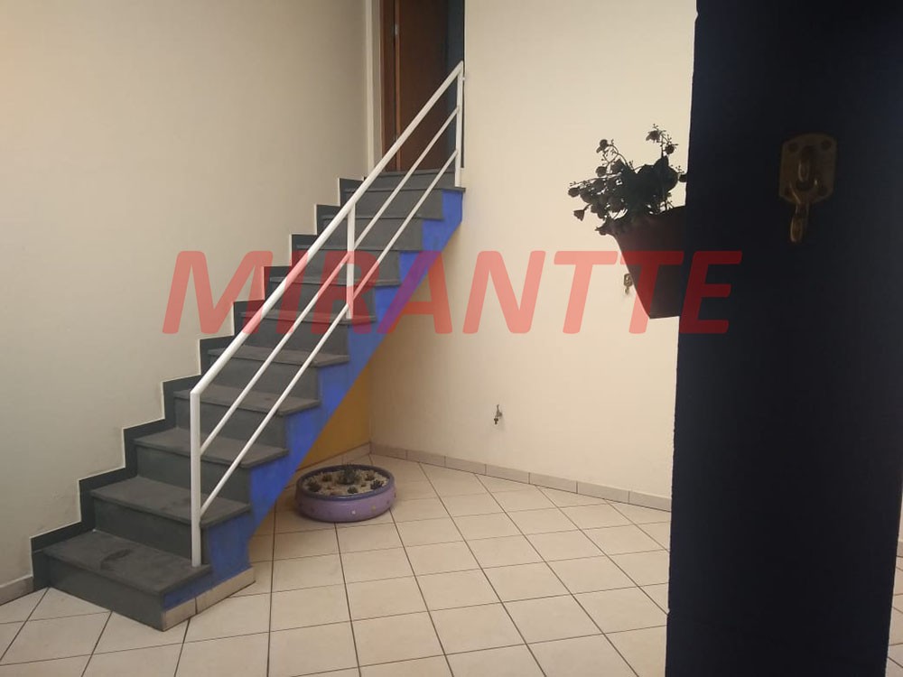 Sobrado de 185m² com 3 quartos em Vila Mazzei