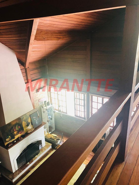 Sobrado de 460m² com 6 quartos em Serra Da Cantareira