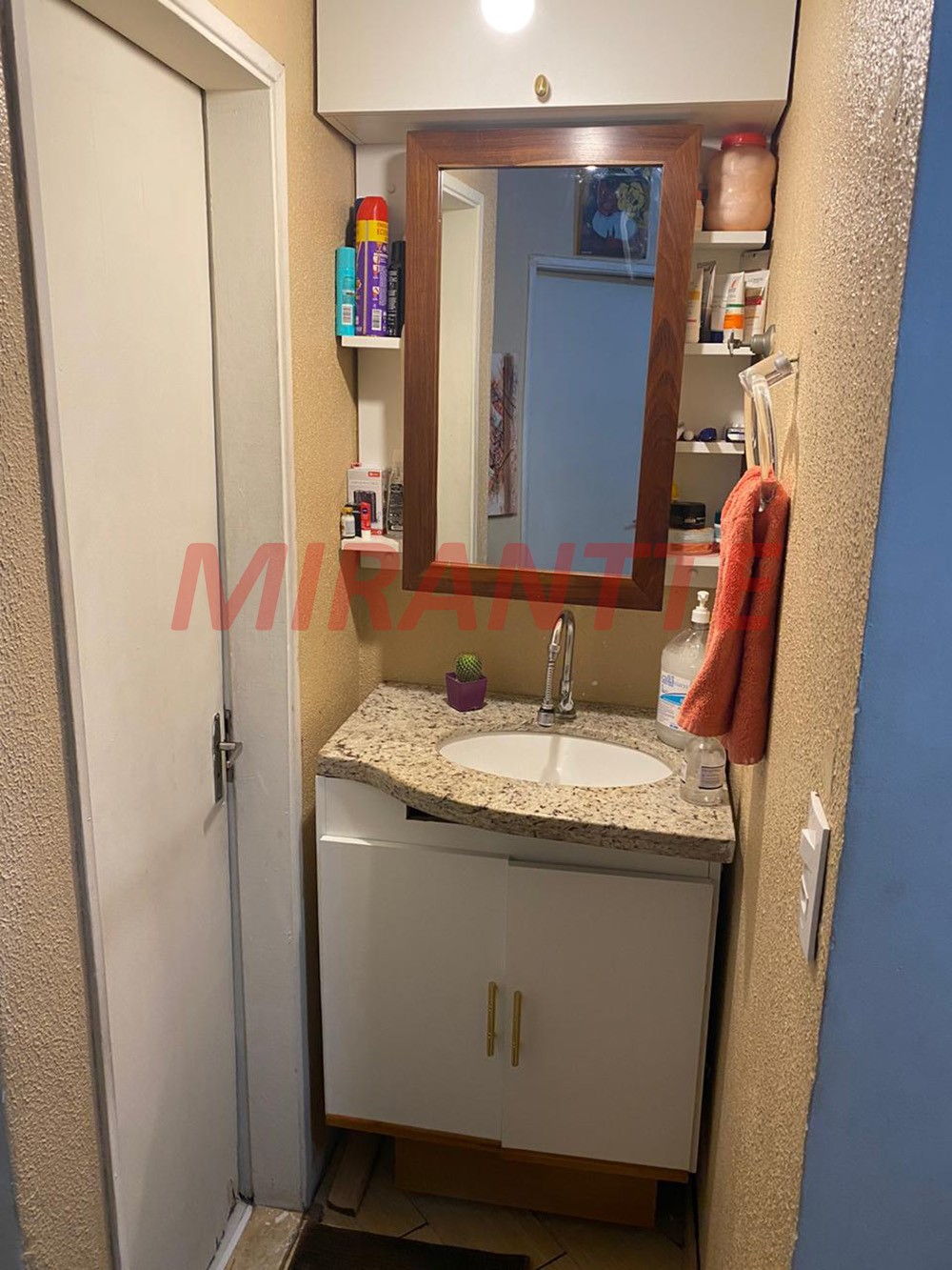 Apartamento de 45m² com 2 quartos em Canindé