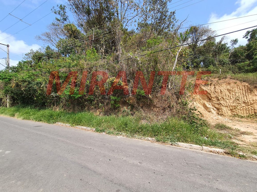Terreno de 400m² em Serra da Cantareira