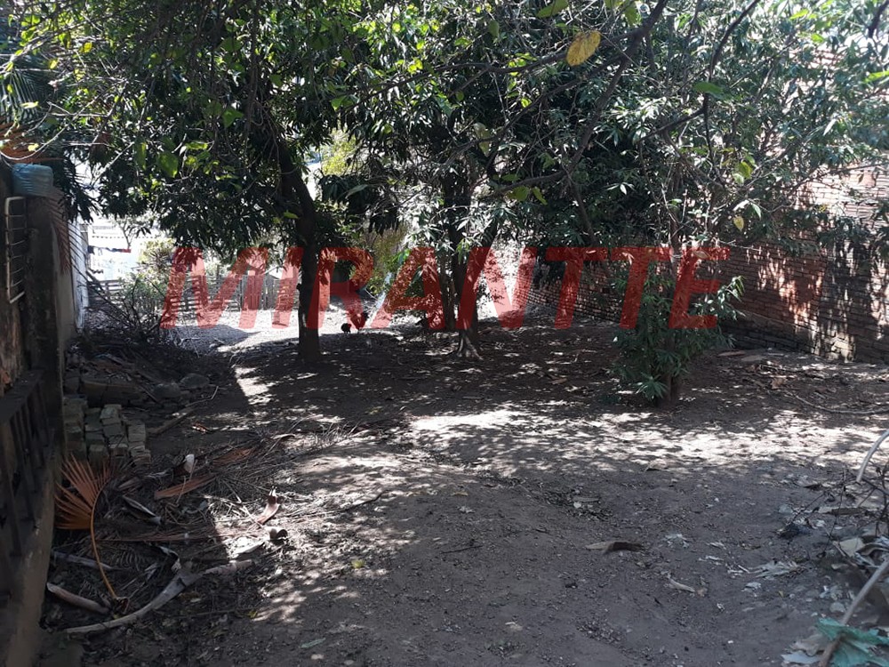 Terreno de 480m² em Chora Menino