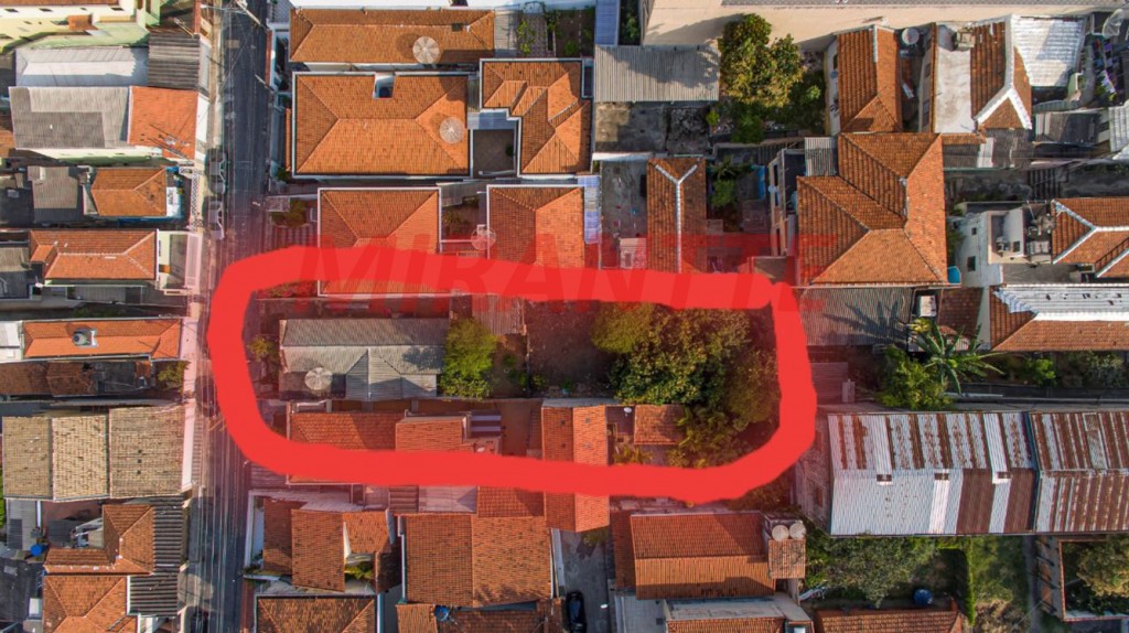 Terreno de 480m² em Chora Menino