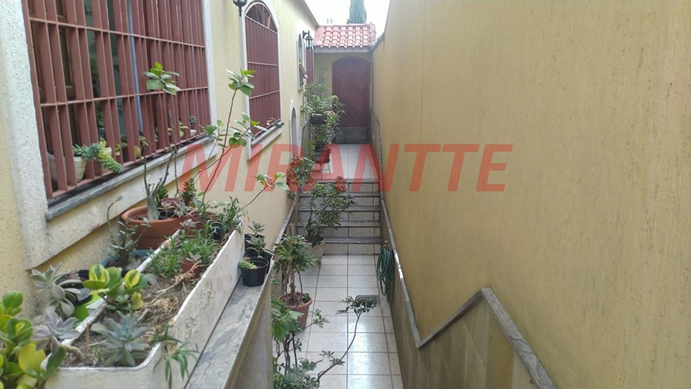 Sobrado de 200m² com 4 quartos em Vila Isolina Mazzei